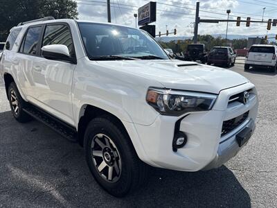 2024 Toyota 4Runner TRD Off-Road   - Photo 4 - Stuarts Draft, VA 24477
