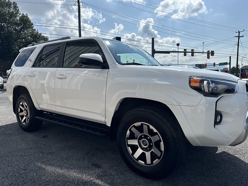 2024 Toyota 4Runner TRD Off-Road photo 4