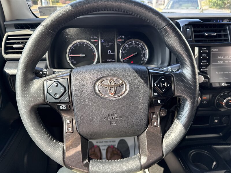 2024 Toyota 4Runner TRD Off-Road photo 17