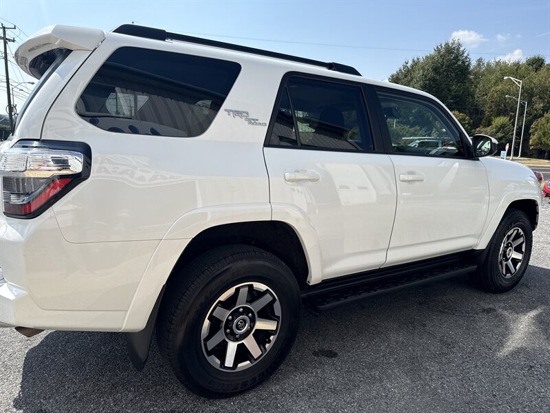 2024 Toyota 4Runner TRD Off-Road photo 5