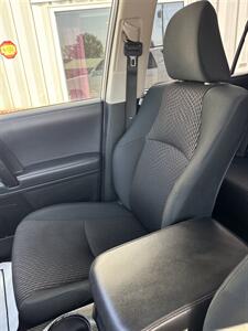 2024 Toyota 4Runner TRD Off-Road   - Photo 20 - Stuarts Draft, VA 24477