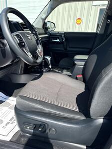 2024 Toyota 4Runner TRD Off-Road   - Photo 11 - Stuarts Draft, VA 24477