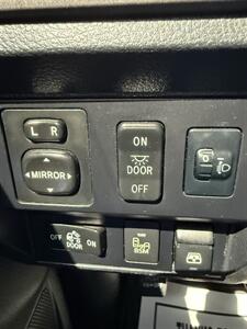 2016 Toyota Tundra SR5 - Photo 19 - Stuarts Draft, VA 24477