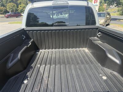 2021 Toyota Tacoma TRD Sport - Photo 9 - Stuarts Draft, VA 24477