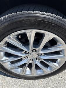 2018 Cadillac Escalade Premium Luxury   - Photo 12 - Stuarts Draft, VA 24477