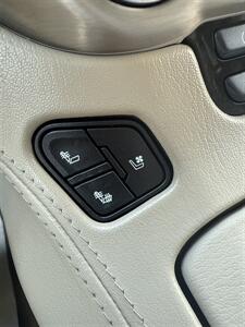 2020 GMC Yukon Denali   - Photo 18 - Stuarts Draft, VA 24477