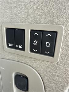 2020 GMC Yukon Denali   - Photo 33 - Stuarts Draft, VA 24477