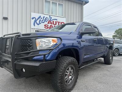 2015 Toyota Tundra SR Truck
