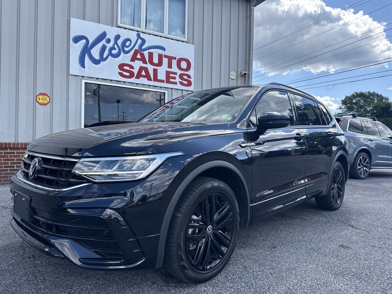 2022 Volkswagen Tiguan SE R-Line Black 4Motion - Photo 1 - Stuarts Draft, VA 24477
