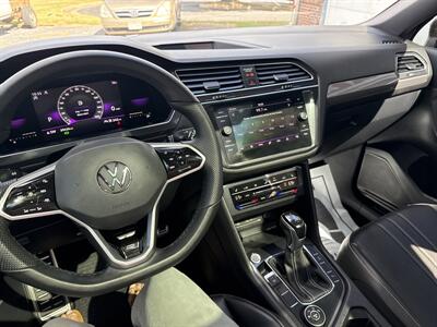 2022 Volkswagen Tiguan SE R-Line Black 4Motion   - Photo 15 - Stuarts Draft, VA 24477
