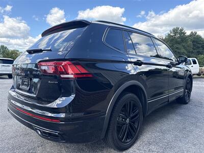 2022 Volkswagen Tiguan SE R-Line Black 4Motion   - Photo 6 - Stuarts Draft, VA 24477