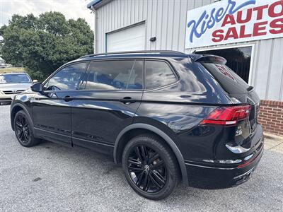 2022 Volkswagen Tiguan SE R-Line Black 4Motion   - Photo 8 - Stuarts Draft, VA 24477