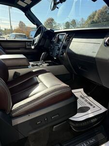 2015 Ford Expedition Platinum Max   - Photo 38 - Stuarts Draft, VA 24477