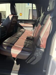 2015 Ford Expedition Platinum Max   - Photo 32 - Stuarts Draft, VA 24477