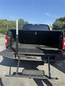 2018 Ford F-150 XLT - Photo 10 - Stuarts Draft, VA 24477