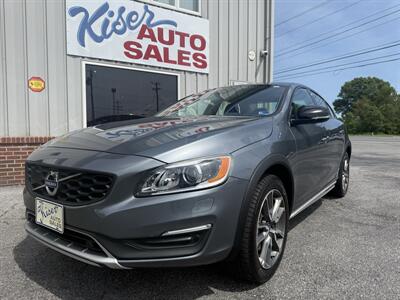 2017 Volvo S60 Cross Country T5 Platinum - Photo 2 - Stuarts Draft, VA 24477