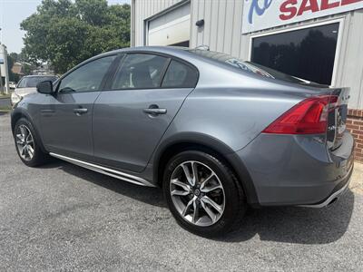 2017 Volvo S60 Cross Country T5 Platinum - Photo 10 - Stuarts Draft, VA 24477