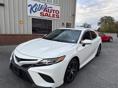 2019 Toyota Camry SE   - Photo 4 - Stuarts Draft, VA 24477