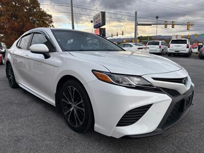 2019 Toyota Camry SE   - Photo 6 - Stuarts Draft, VA 24477