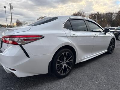 2019 Toyota Camry SE   - Photo 9 - Stuarts Draft, VA 24477