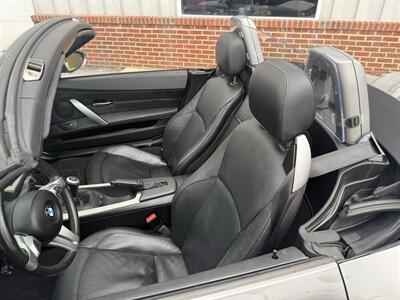 2005 BMW Z4 3.0i - Photo 13 - Stuarts Draft, VA 24477