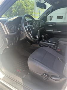2016 Toyota Tacoma TRD Sport   - Photo 18 - Stuarts Draft, VA 24477