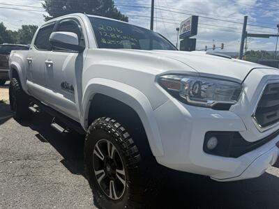 2016 Toyota Tacoma TRD Sport   - Photo 5 - Stuarts Draft, VA 24477