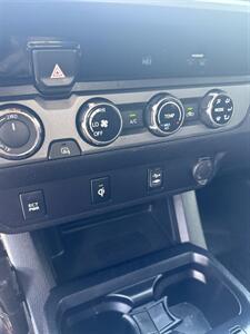2016 Toyota Tacoma TRD Sport   - Photo 26 - Stuarts Draft, VA 24477