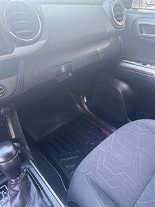 2016 Toyota Tacoma TRD Sport   - Photo 21 - Stuarts Draft, VA 24477