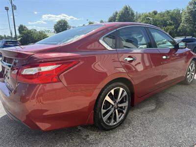 2016 Nissan Altima 2.5 SR   - Photo 7 - Stuarts Draft, VA 24477