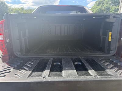 2009 Chevrolet Avalanche LTZ - Photo 9 - Stuarts Draft, VA 24477
