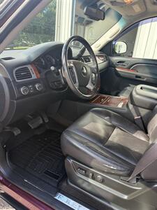 2009 Chevrolet Avalanche LTZ - Photo 16 - Stuarts Draft, VA 24477