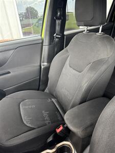 2017 Jeep Renegade Latitude   - Photo 21 - Stuarts Draft, VA 24477