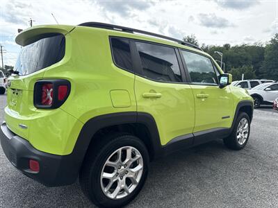 2017 Jeep Renegade Latitude   - Photo 6 - Stuarts Draft, VA 24477