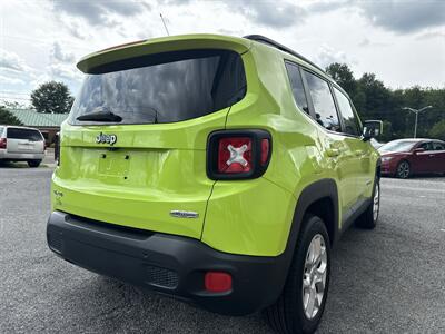 2017 Jeep Renegade Latitude   - Photo 7 - Stuarts Draft, VA 24477
