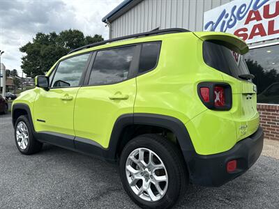 2017 Jeep Renegade Latitude   - Photo 9 - Stuarts Draft, VA 24477