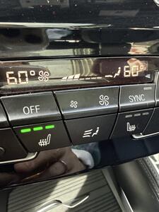 2018 BMW X1 xDrive28i - Photo 22 - Stuarts Draft, VA 24477