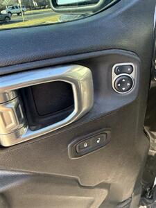 2021 Jeep Gladiator Sport S   - Photo 16 - Stuarts Draft, VA 24477