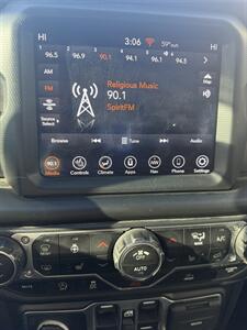 2021 Jeep Gladiator Sport S   - Photo 14 - Stuarts Draft, VA 24477