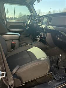 2021 Jeep Gladiator Sport S   - Photo 26 - Stuarts Draft, VA 24477