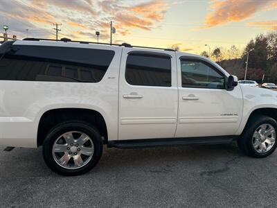 2012 GMC Yukon SLT   - Photo 8 - Stuarts Draft, VA 24477