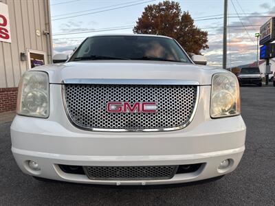 2012 GMC Yukon SLT   - Photo 4 - Stuarts Draft, VA 24477