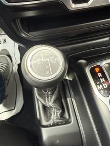 2023 Jeep Wrangler Sahara 4xe - Photo 33 - Stuarts Draft, VA 24477