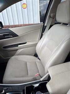 2016 Honda Accord EX-L V6   - Photo 22 - Stuarts Draft, VA 24477