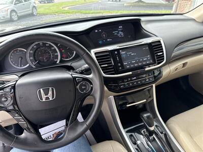 2016 Honda Accord EX-L V6   - Photo 14 - Stuarts Draft, VA 24477