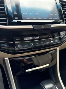 2016 Honda Accord EX-L V6   - Photo 18 - Stuarts Draft, VA 24477