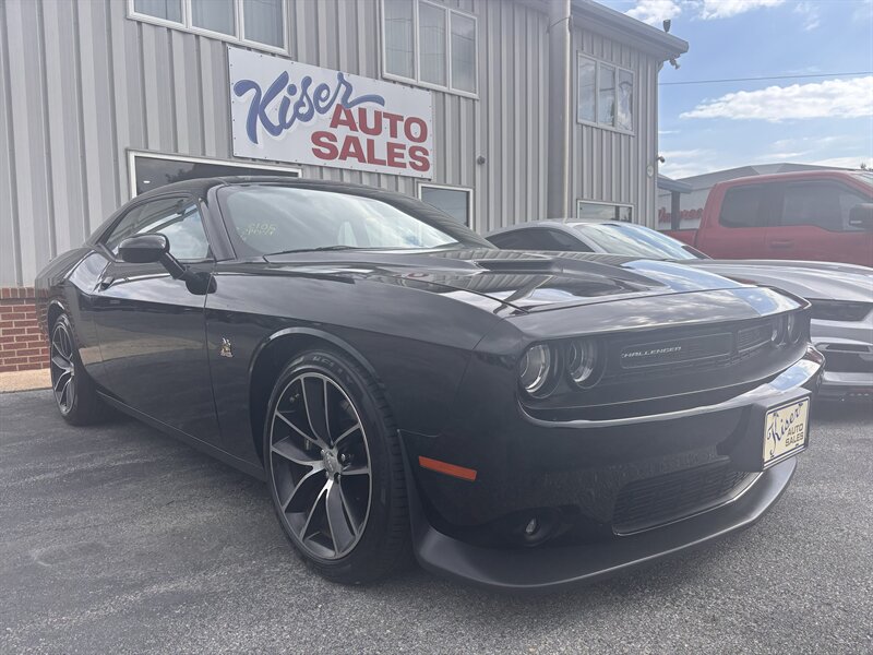 2015 Dodge Challenger Scat Pack's photo