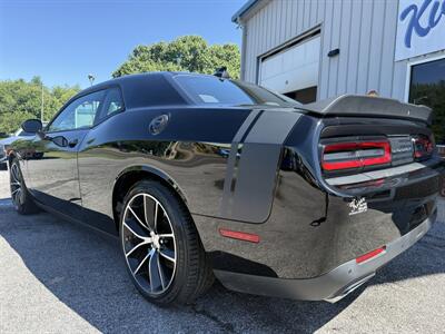 2015 Dodge Challenger R/T Scat Pack   - Photo 12 - Stuarts Draft, VA 24477