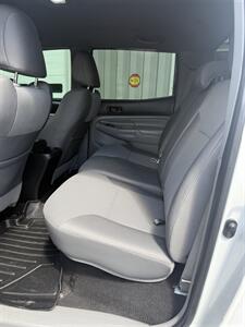 2014 Toyota Tacoma SR5 BAJA   - Photo 26 - Stuarts Draft, VA 24477