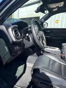 2022 Toyota Tacoma Limited   - Photo 17 - Stuarts Draft, VA 24477